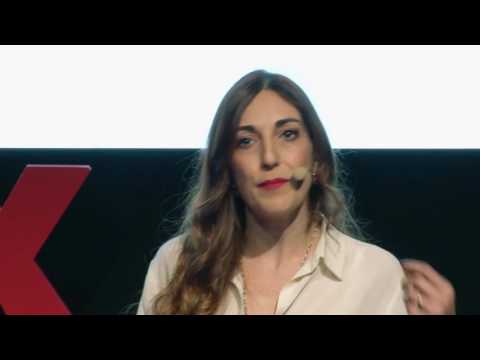 L’era della fotografia smart: mobile-photography e rivoluzioni | Irene Alison | TEDxCaserta